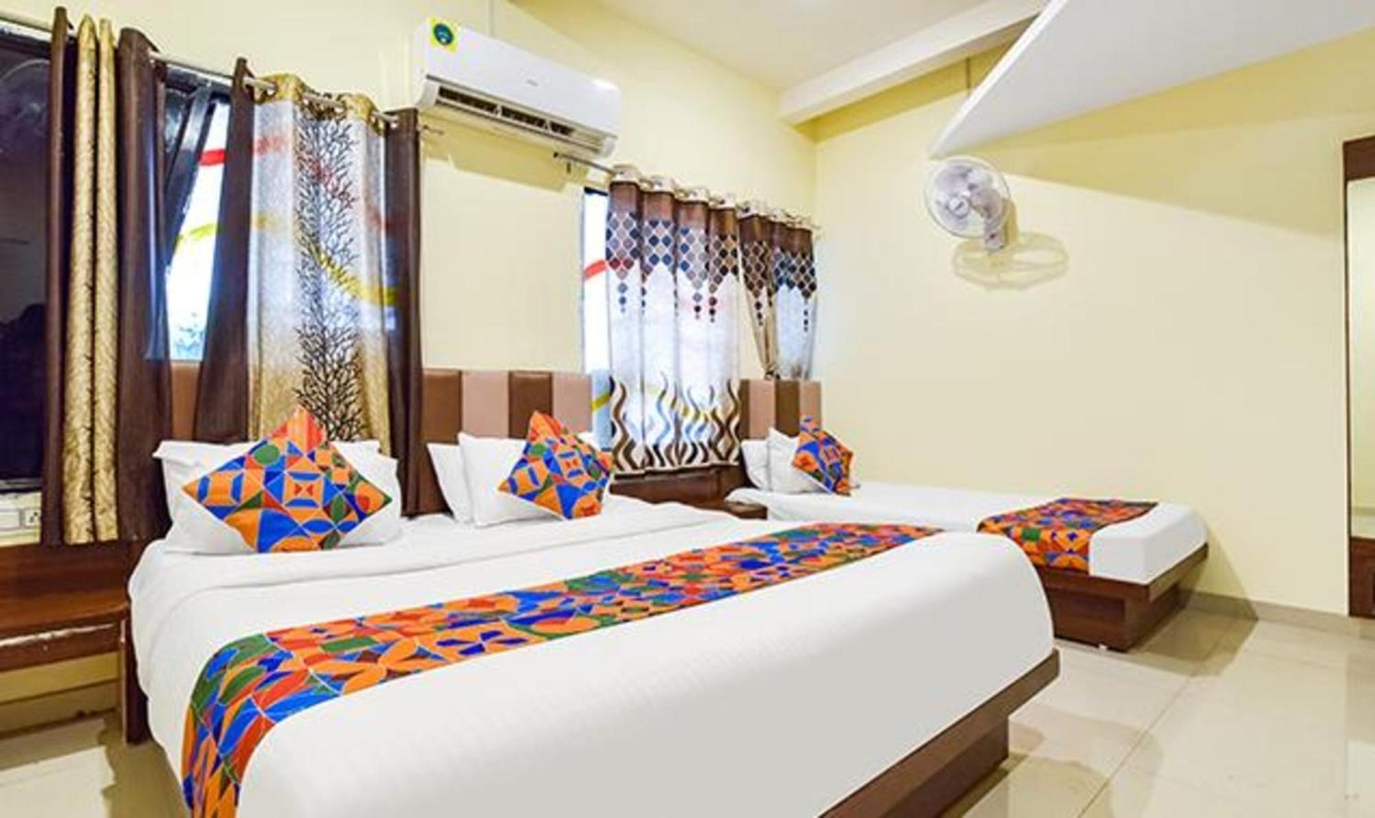 Fabexpress Poonam Palace Amhedabad Dış mekan fotoğraf